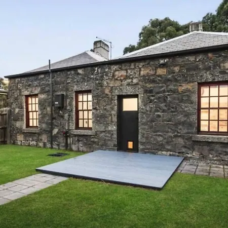 The Old Coach House C1850S Private Cottage-2